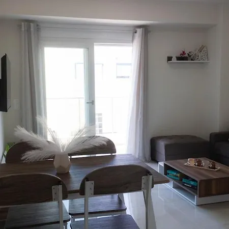 Golden B Διαμέρισμα